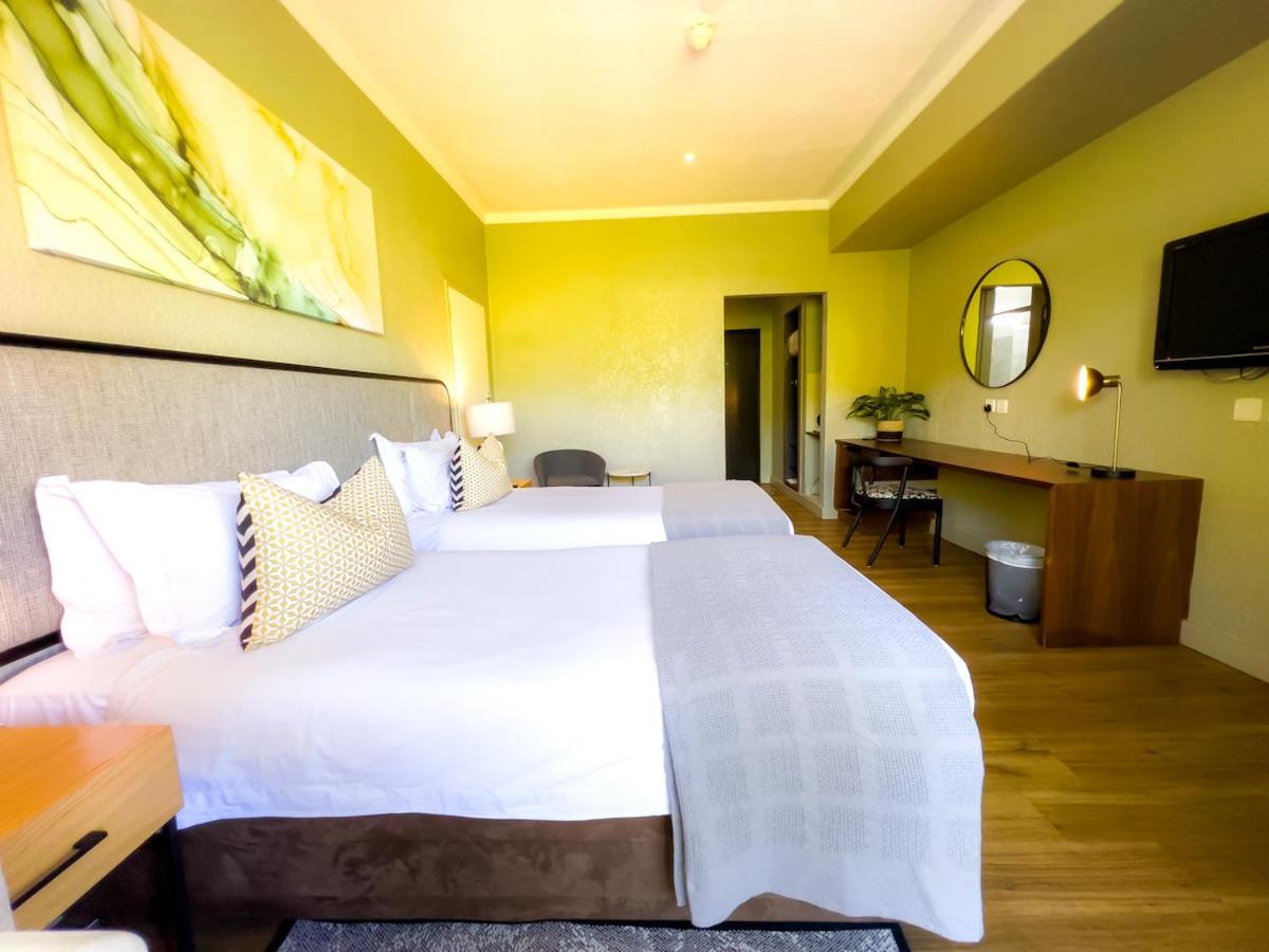 Cresta Lodge Harare Exterior photo